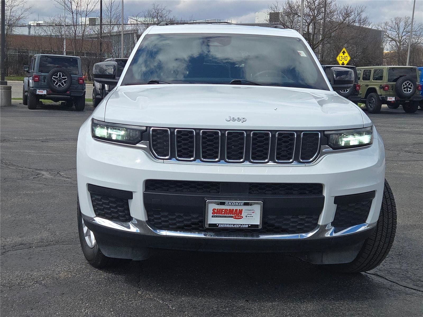 Certified 2024 Jeep Grand Cherokee L Laredo AWD/4WD image 5