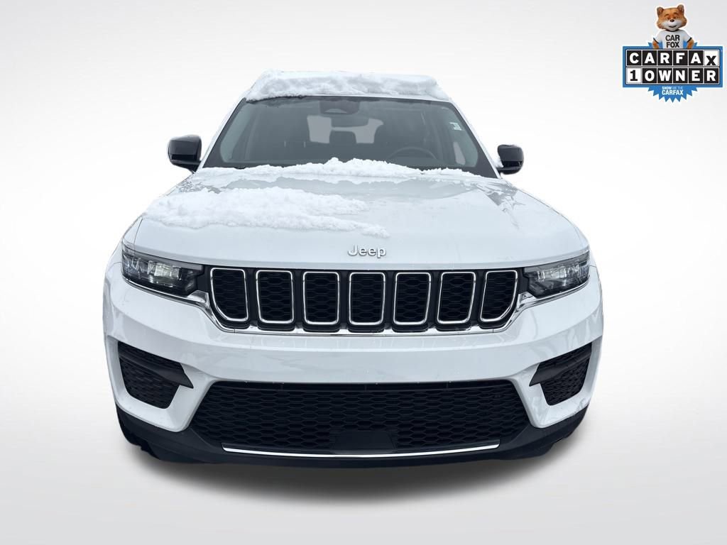 Certified 2022 Jeep Grand Cherokee Laredo w/ Luxury Tech Group I image 9