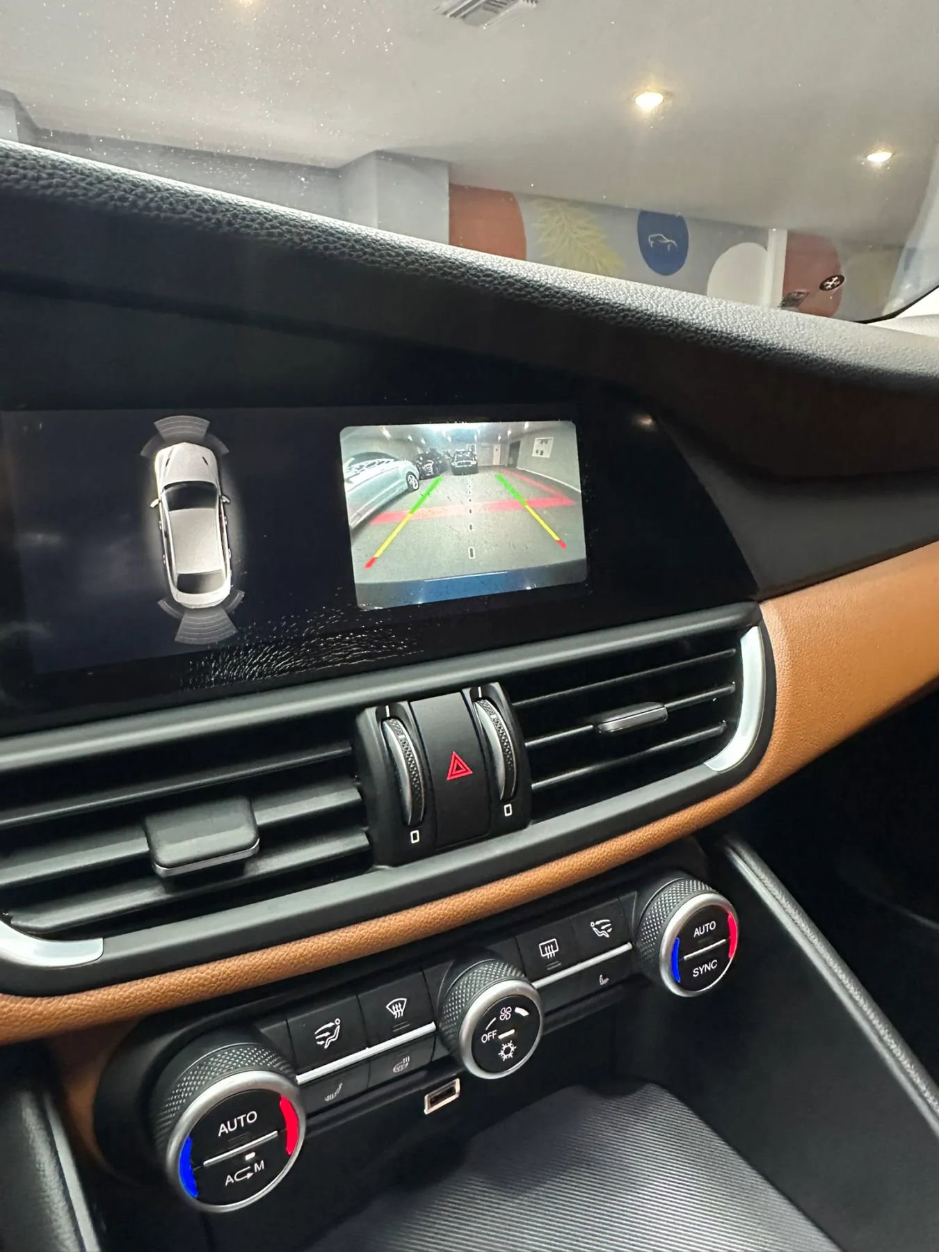 Used 2017 Alfa Romeo Giulia Ti w/ TI 19" Sport Package RWD image 22