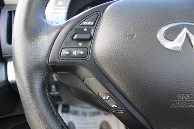 Used 2014 INFINITI Q60 Convertible w/ Premium Package RWD image 17