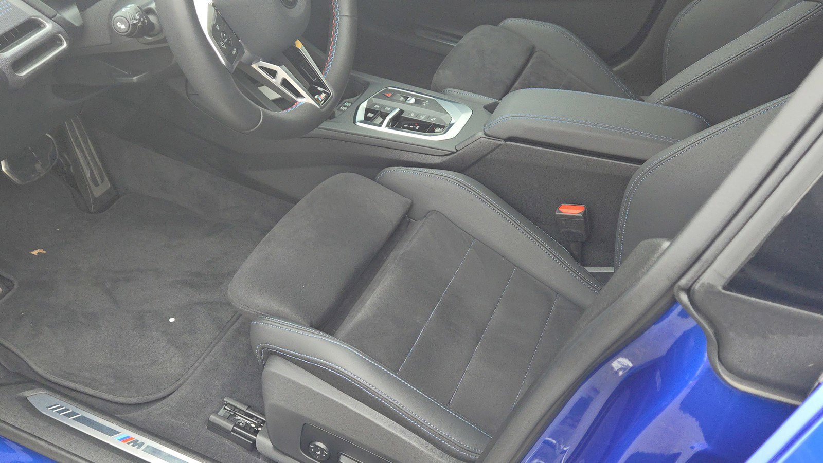 Used 2025 BMW M235i xDrive w/ M Performance Package image 15