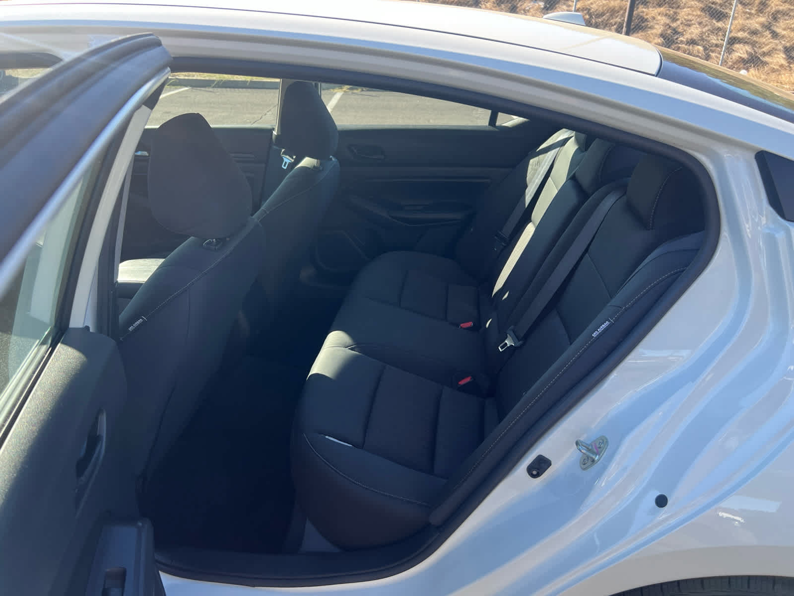 Used 2024 Nissan Altima 2.5 SV FWD image 12