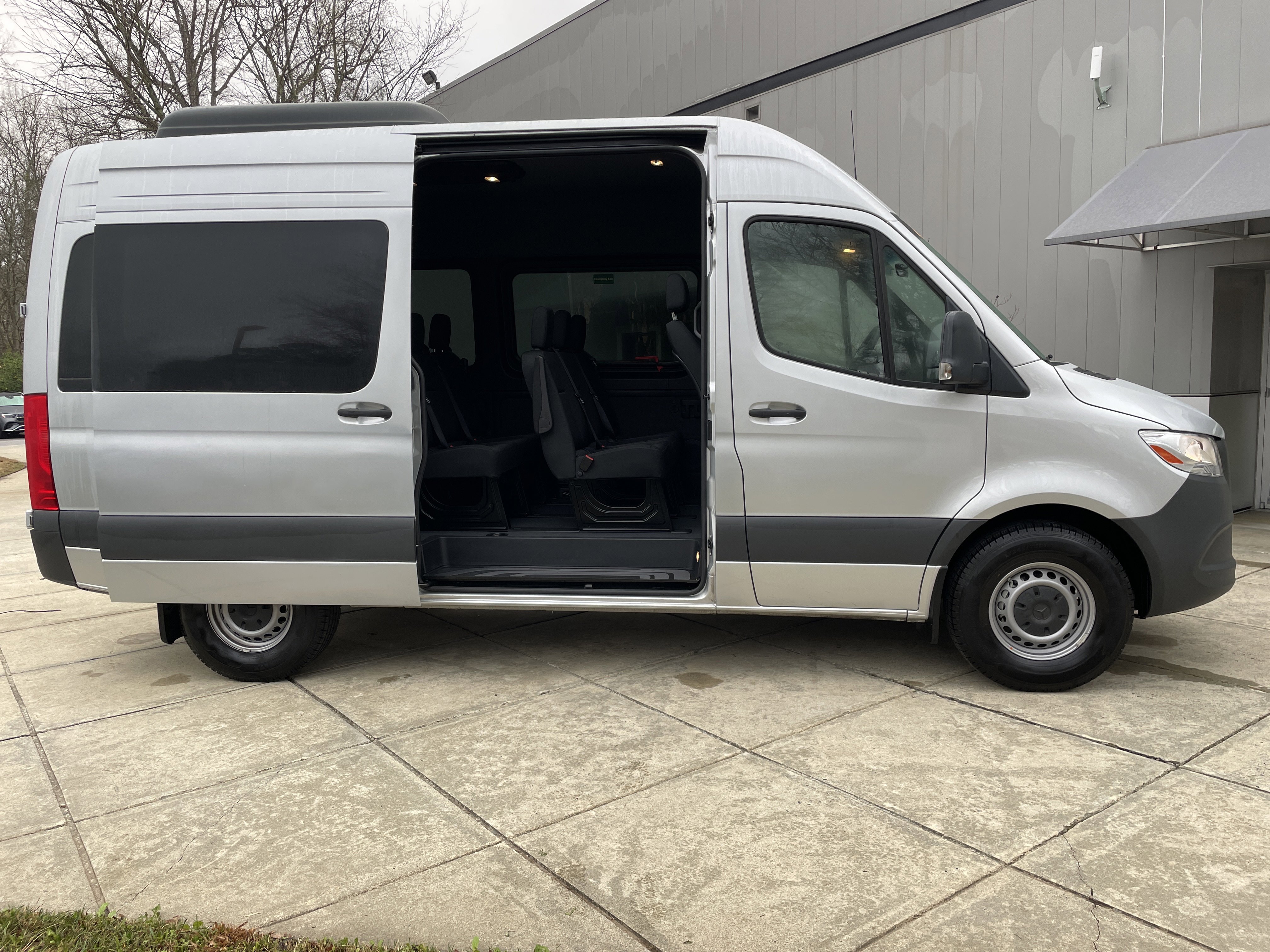 Used 2024 Mercedes-Benz Sprinter 2500 image 6