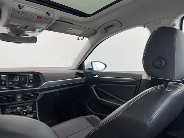 Used 2024 Volkswagen Jetta SE image 35