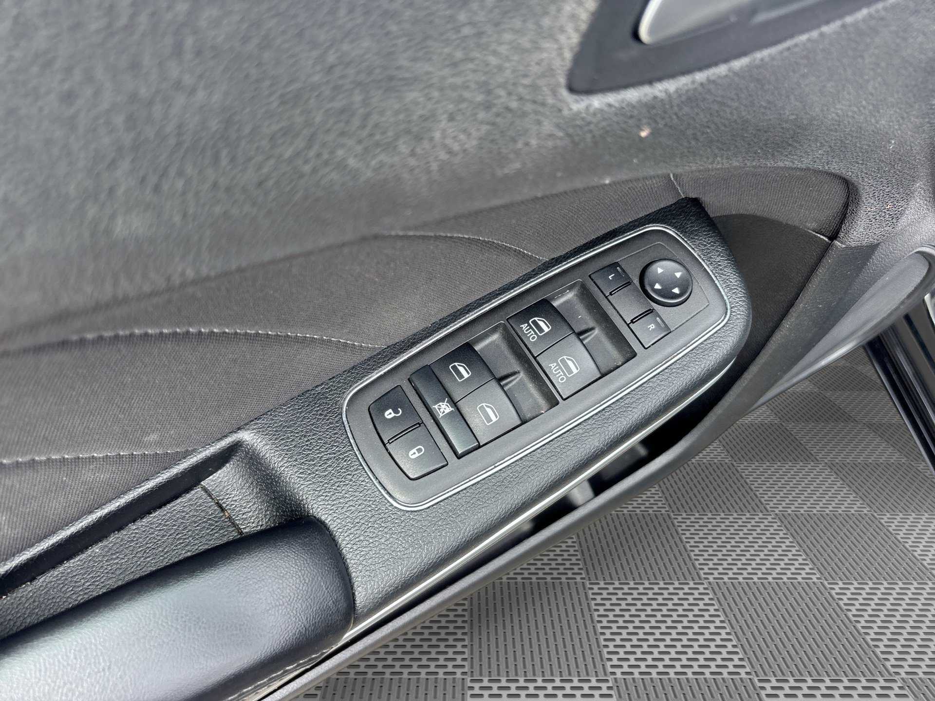 Used 2022 Dodge Charger GT RWD image 15