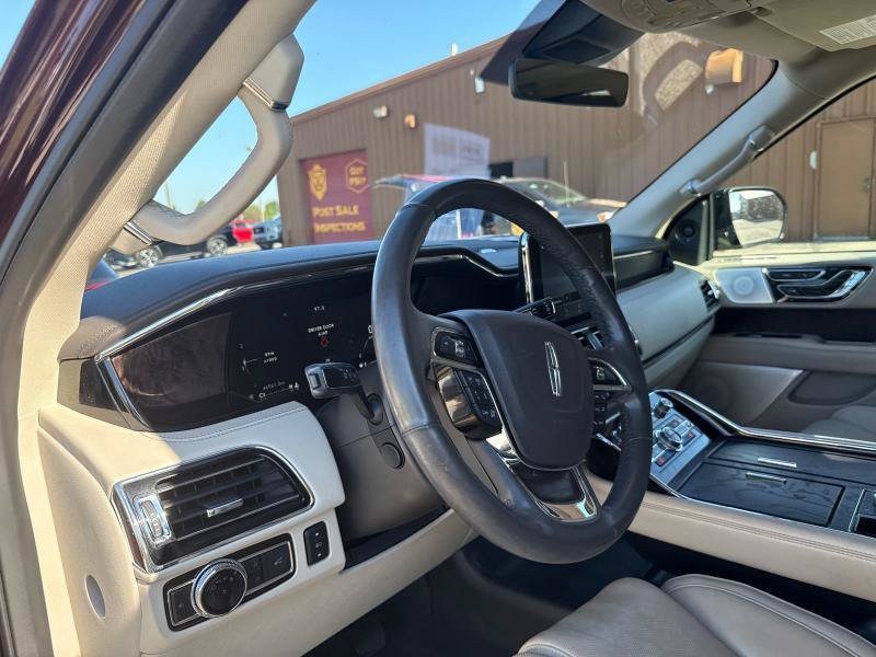 Used 2018 Lincoln Navigator L Reserve w/ Technology Package AWD/4WD image 6