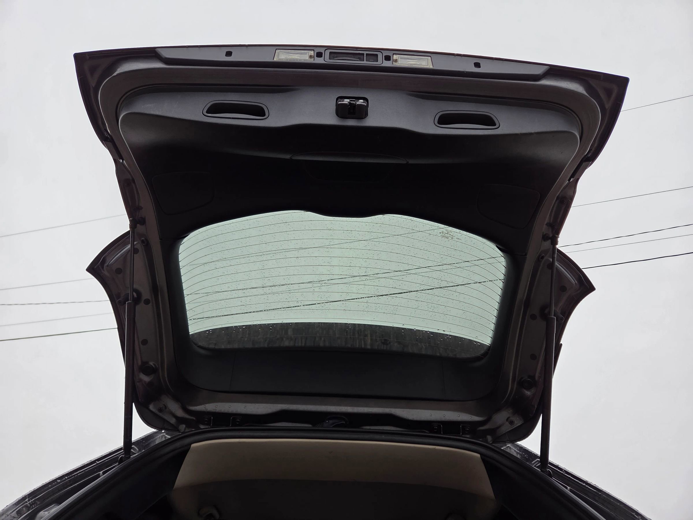 Used 2017 Jeep Cherokee Limited image 17