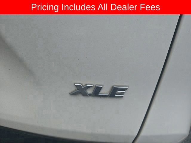Used 2019 Toyota RAV4 XLE w/ Convenience Package FWD image 6