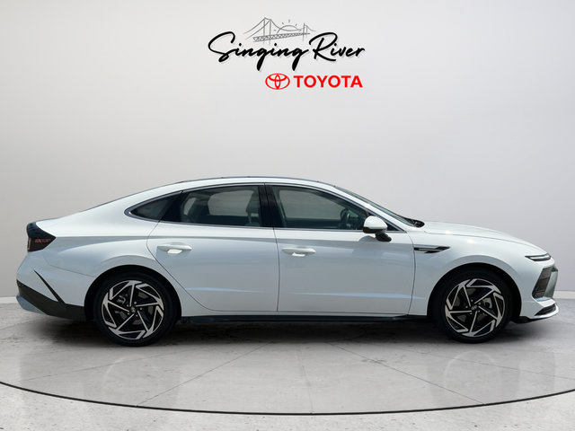 Used 2024 Hyundai Sonata SEL w/ Convenience Package FWD image 8
