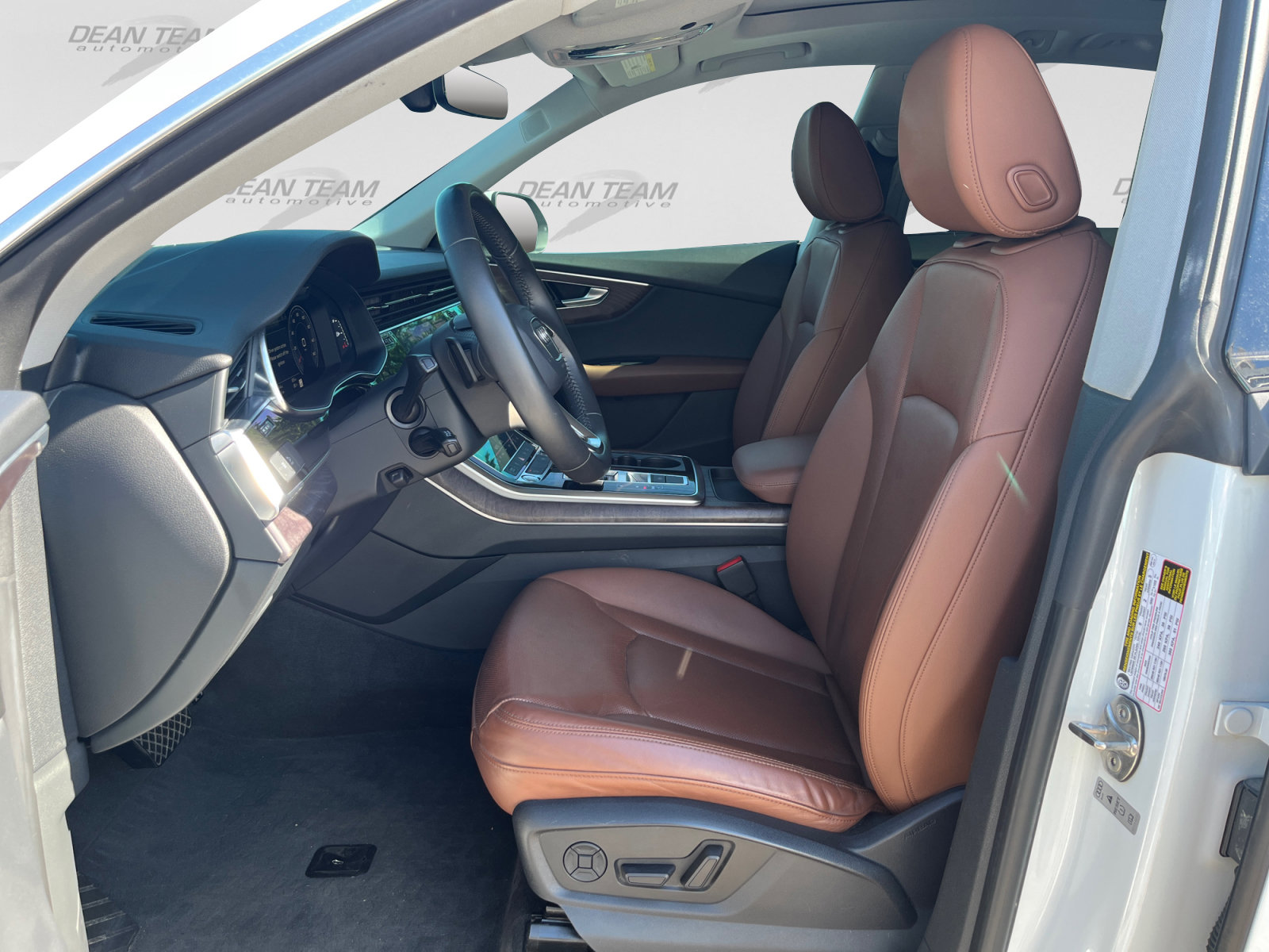 Used 2019 Audi Q8 Premium Plus w/ Premium Plus AWD/4WD image 11