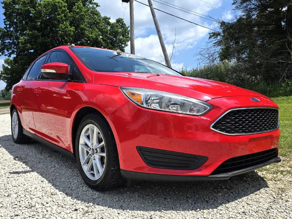 Used 2016 Ford Focus SE w/ SE Cold Weather Package FWD image 11
