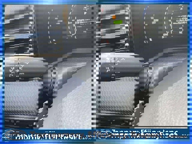 Used 2025 Toyota Camry SE image 24