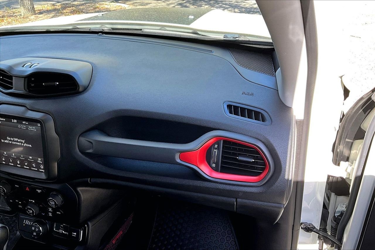 Used 2020 Jeep Renegade Trailhawk w/ Premium Leather Group image 23