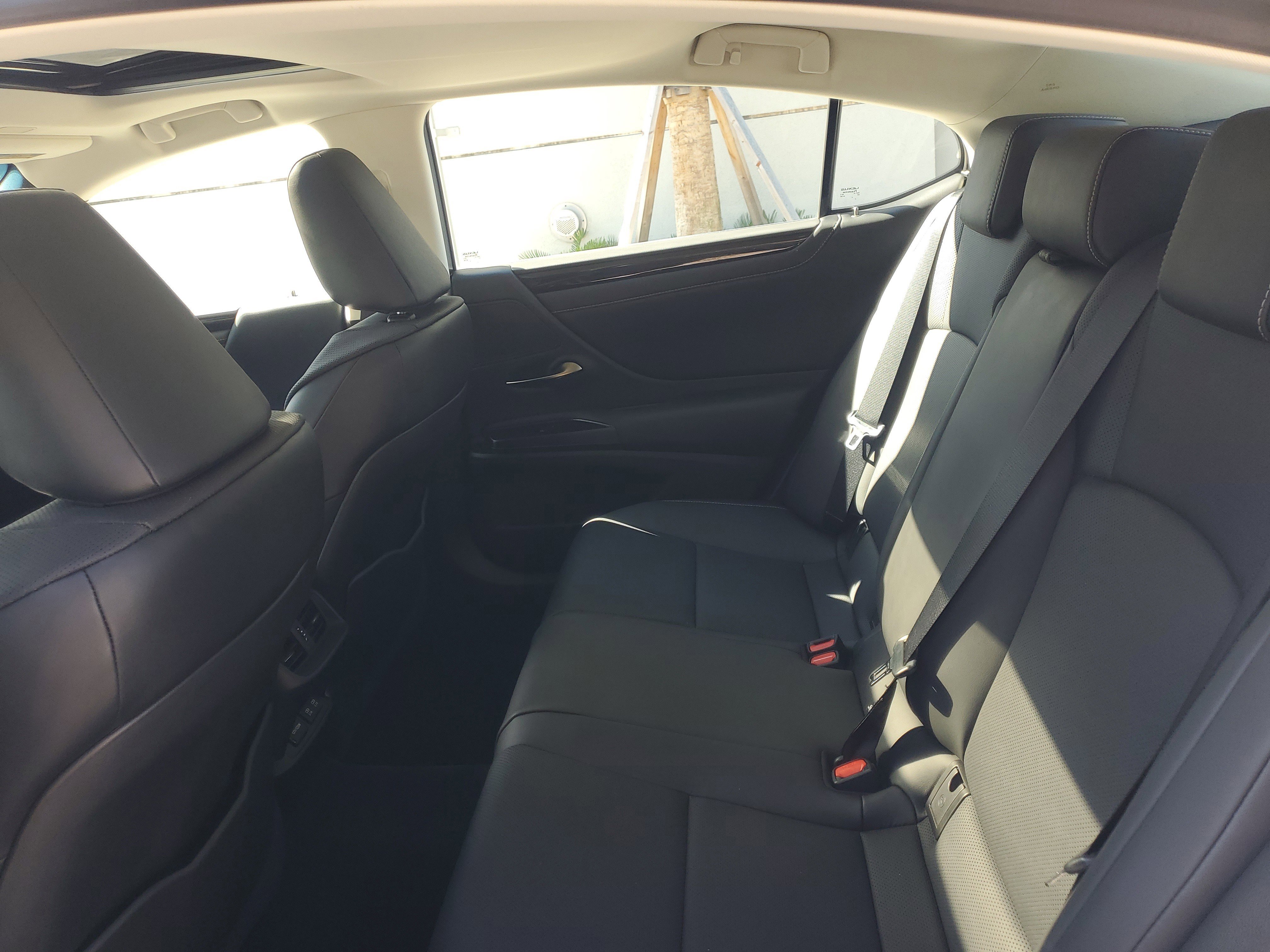 Used 2021 Lexus ES 350 w/ Premium Package image 11