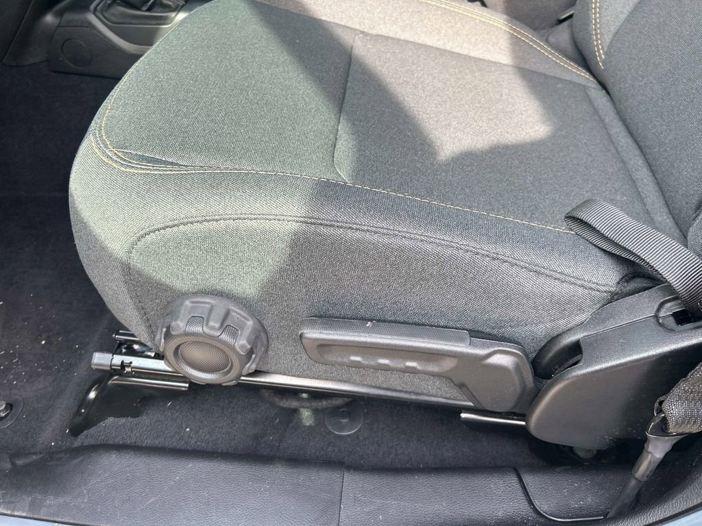 Used 2025 Jeep Wrangler Sport image 20