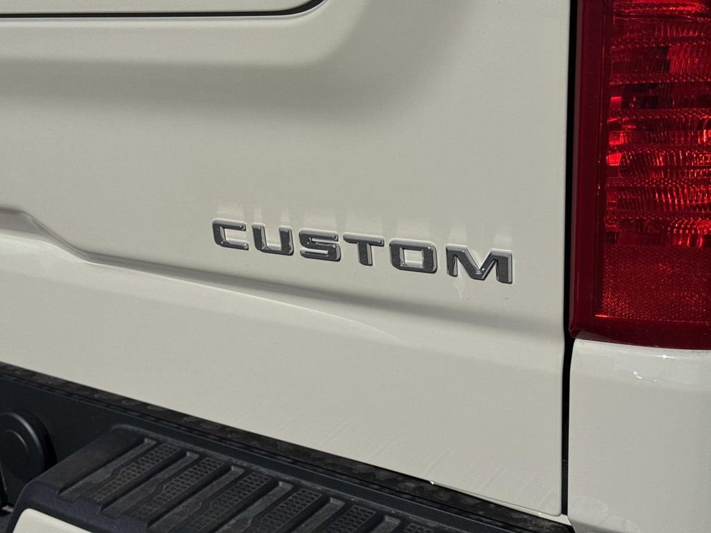 New 2026 Chevrolet Silverado 1500 Custom RWD image 5