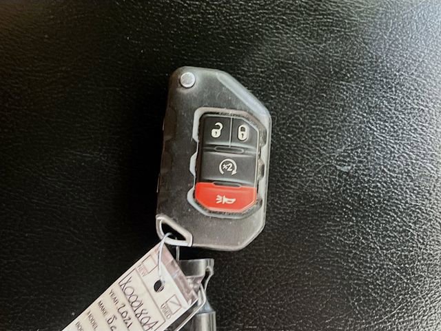 Used 2021 Jeep Wrangler Unlimited Rubicon AWD/4WD image 32