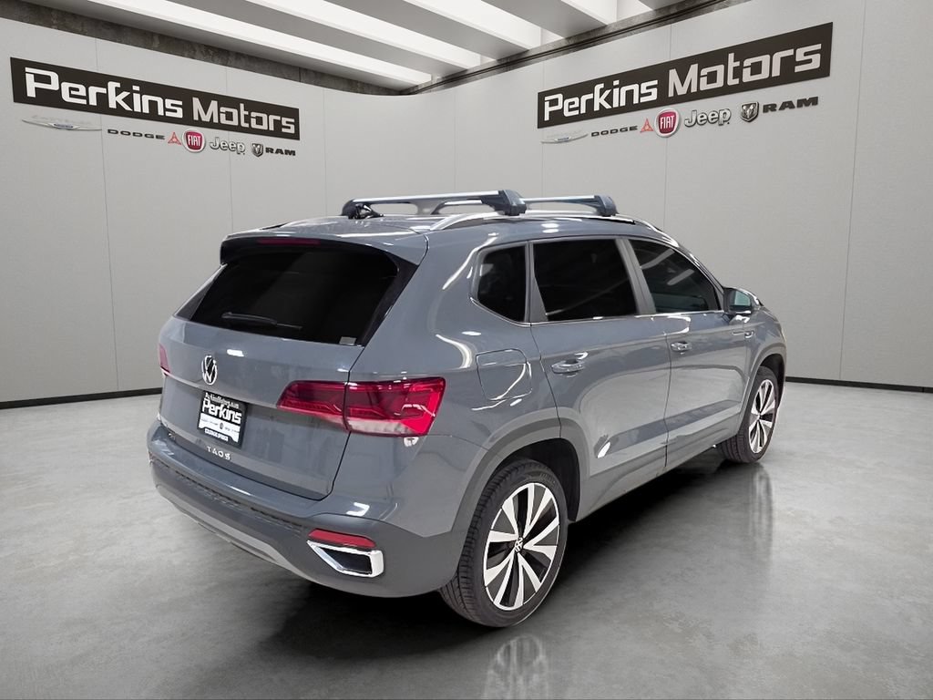 Used 2023 Volkswagen Taos SE FWD image 5