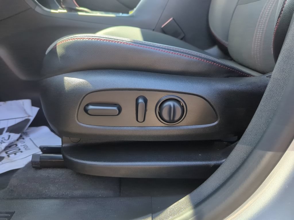 Certified 2023 Chevrolet Equinox RS AWD/4WD image 21