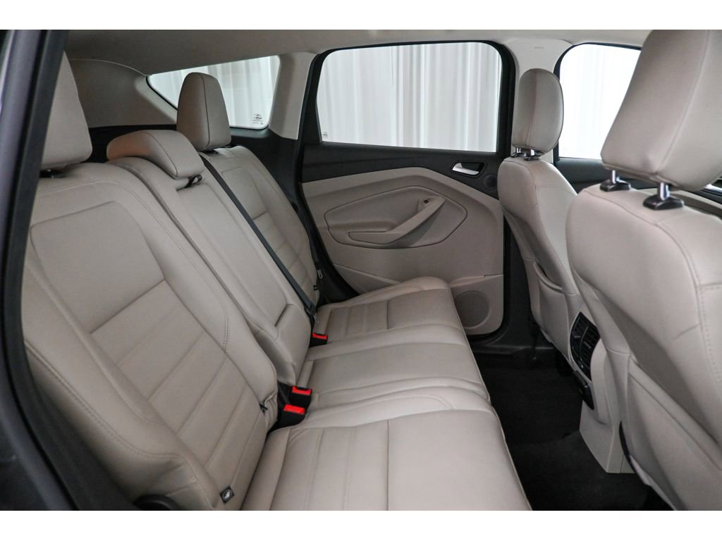 Used 2019 Ford Escape Titanium image 17