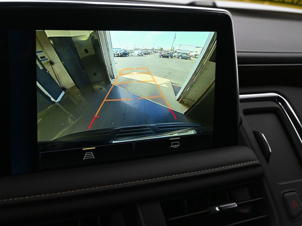 Used 2024 Chevrolet Suburban Premier image 35