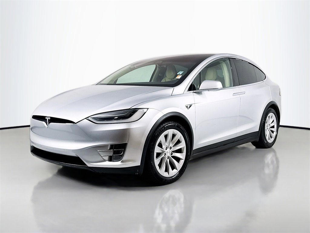 Used 2017 Tesla Model X 100D image 1