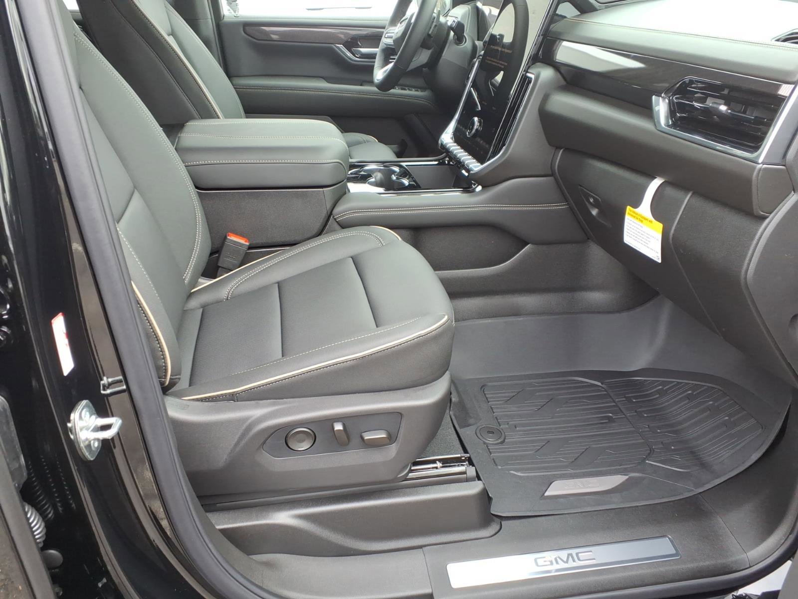 New 2026 GMC Yukon XL Elevation w/ Elevation Premium Package image 9