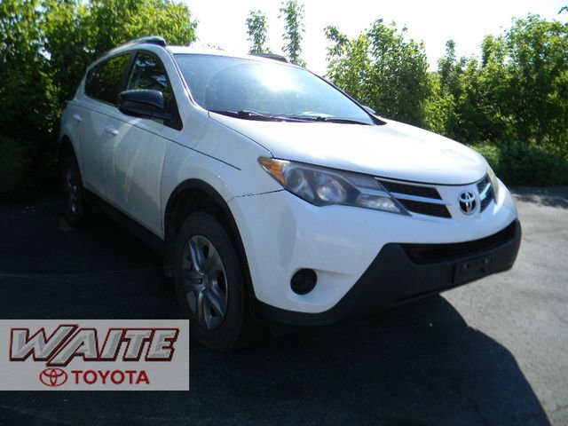 Used 2015 Toyota RAV4 LE AWD/4WD video 1