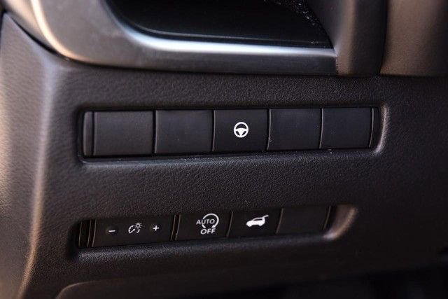 Certified 2025 Nissan Rogue SV image 11