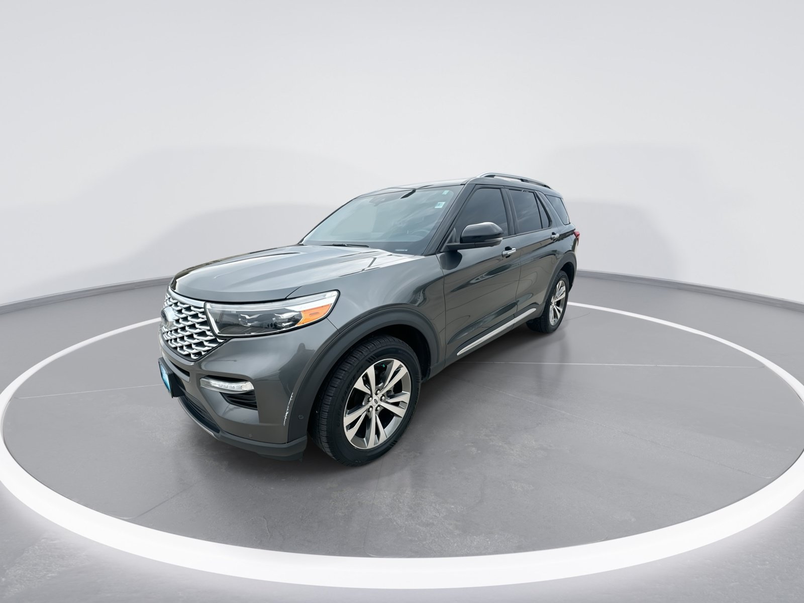 Used 2020 Ford Explorer Platinum w/ Premium Technology Package AWD/4WD image 4