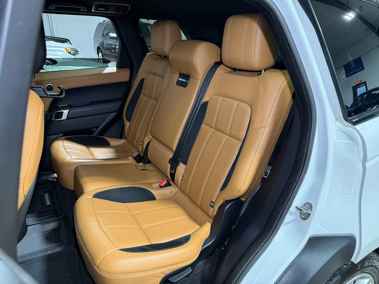 Used 2018 Land Rover Range Rover Sport Supercharged image 41