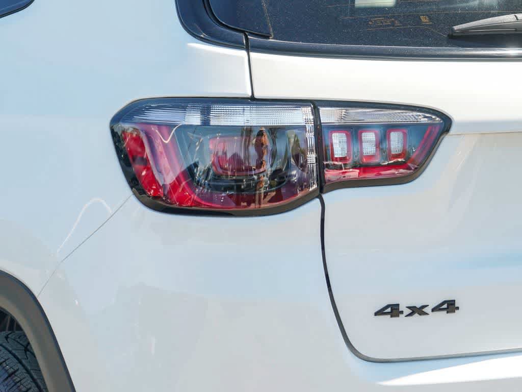 Certified 2023 Jeep Compass Latitude AWD/4WD image 7