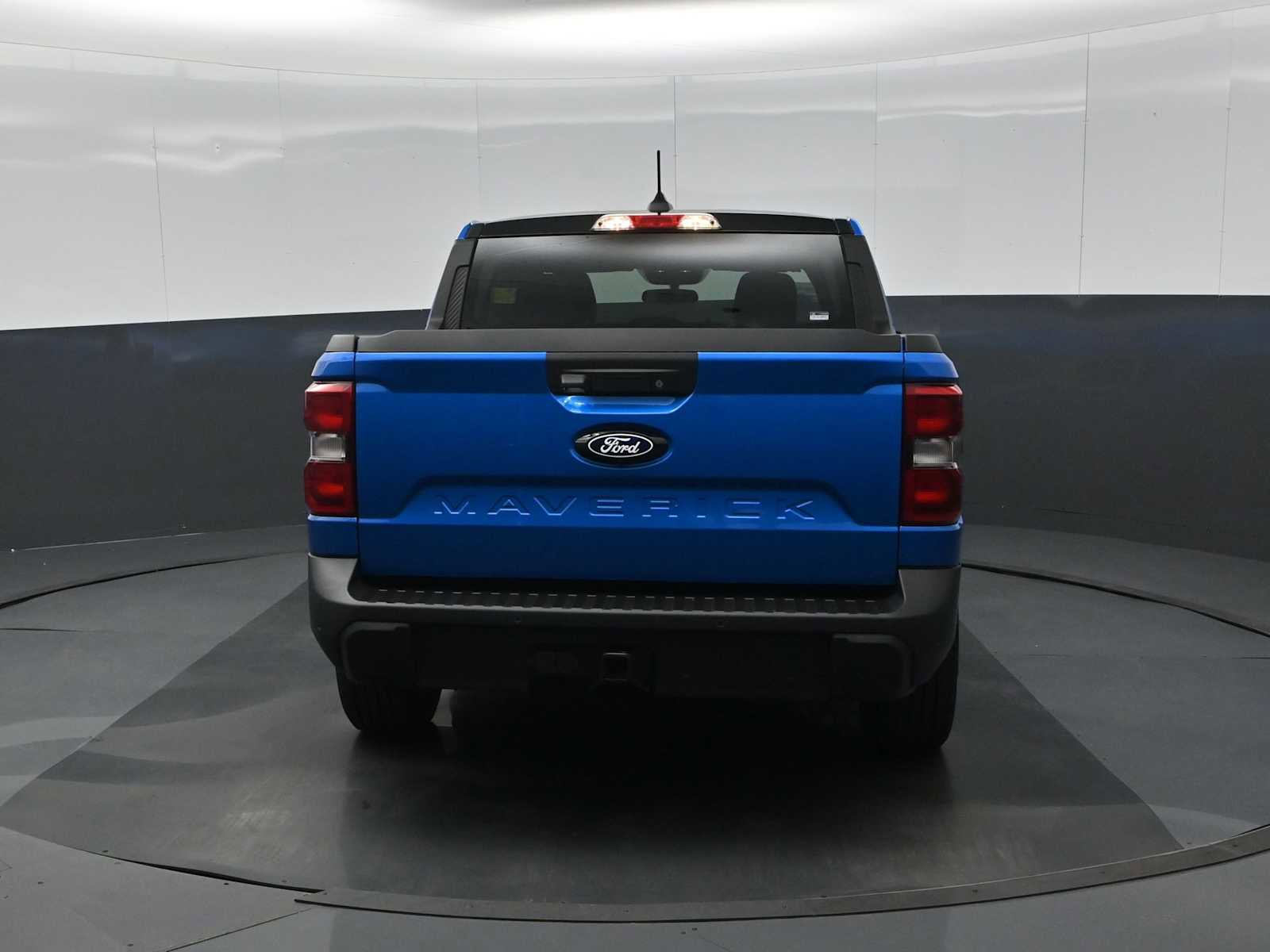 New 2026 Ford Maverick Lariat w/ Black Appearance Package image 8