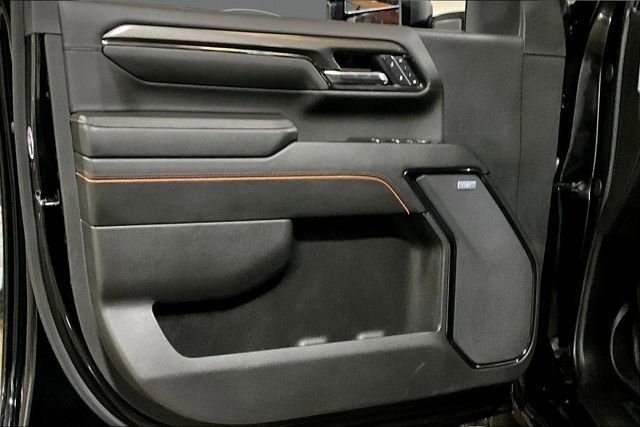 Used 2024 GMC Sierra 2500 AT4 w/ Technology Package image 12