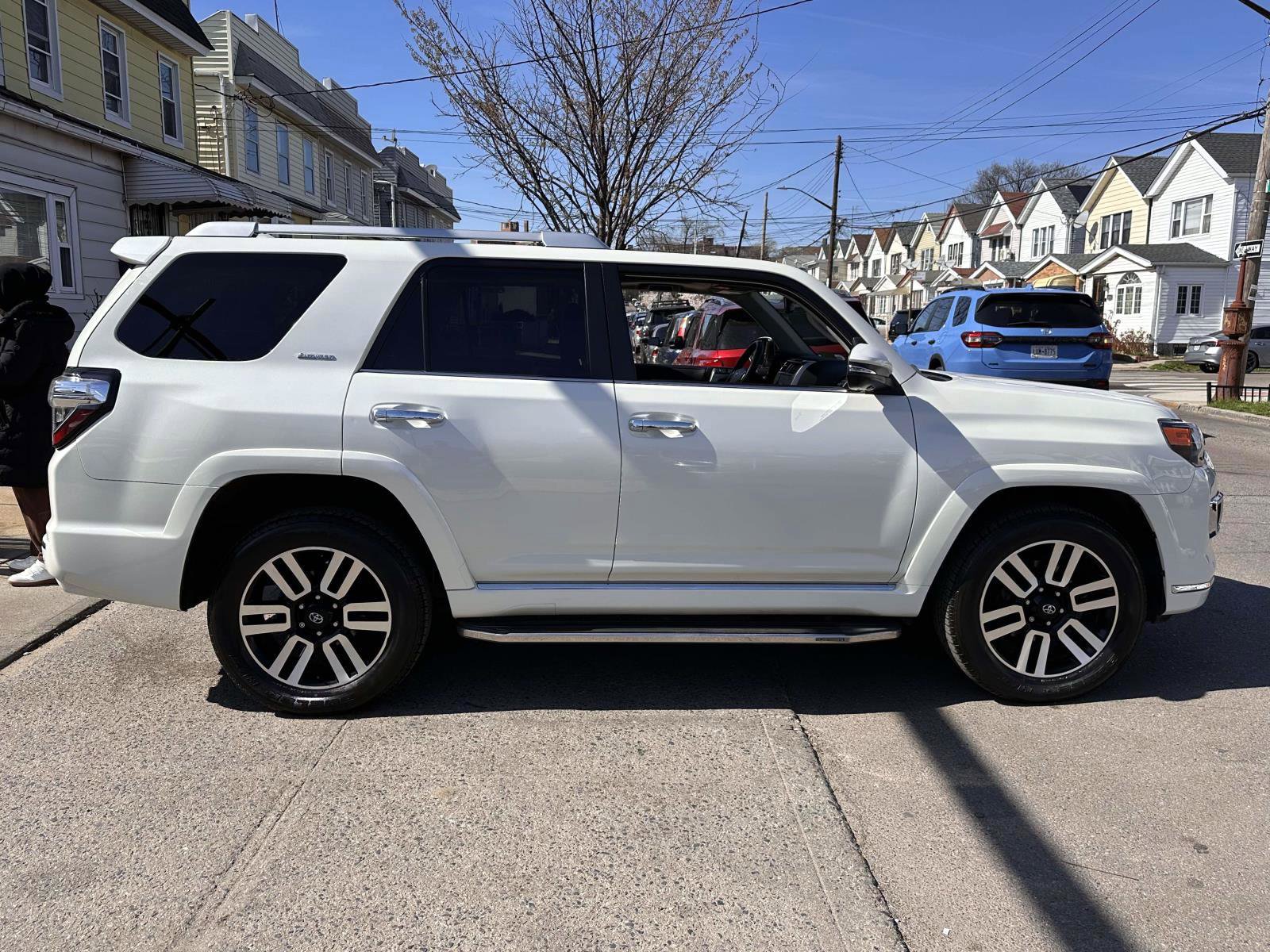 Used 2023 Toyota 4Runner Limited AWD/4WD image 6