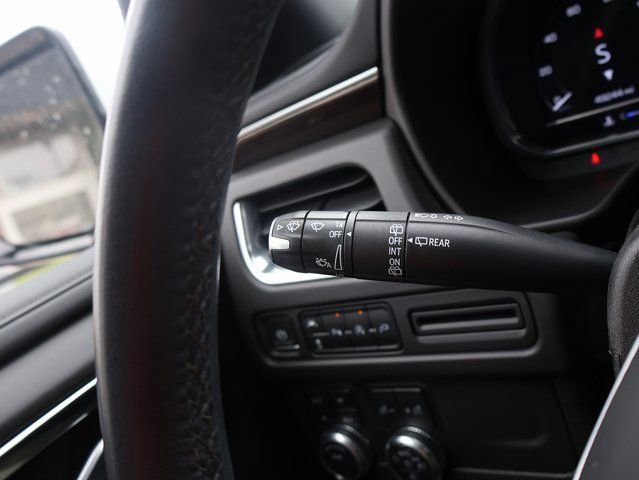 Used 2022 GMC Yukon XL SLE w/ Gmc Pro Safety Plus Package image 31