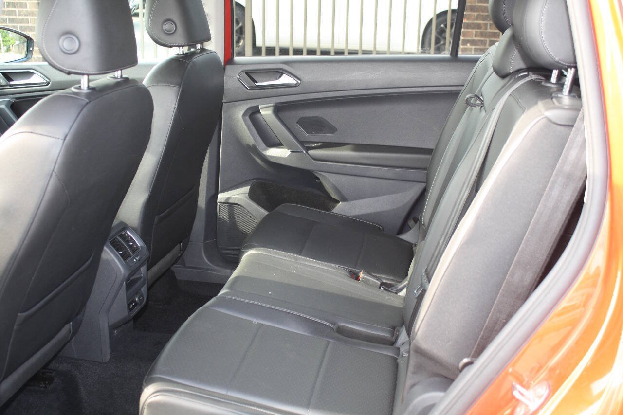 Used 2018 Volkswagen Tiguan SE FWD image 8