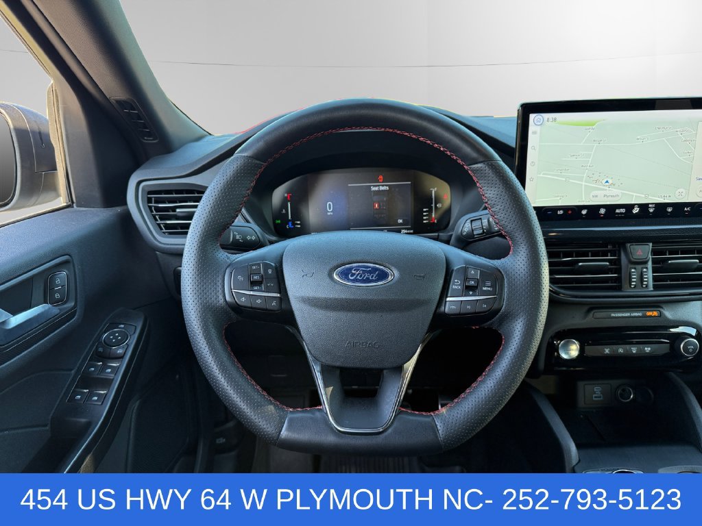 Used 2023 Ford Escape ST-Line w/ Tech Pack #1 AWD/4WD image 12