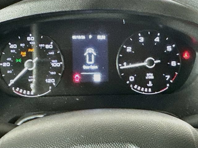 Used 2025 RAM ProMaster 2500 w/ Convenience Group FWD image 2