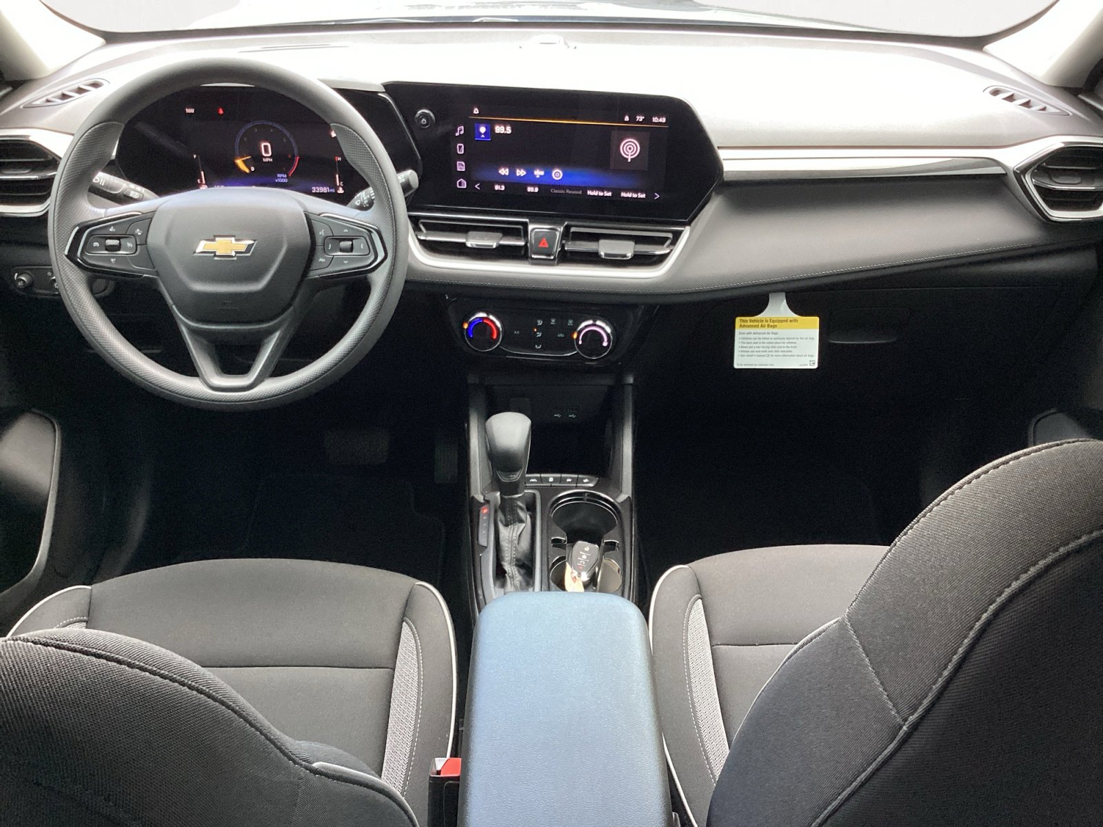 Used 2024 Chevrolet TrailBlazer LT w/ Driver Confidence Package FWD image 4