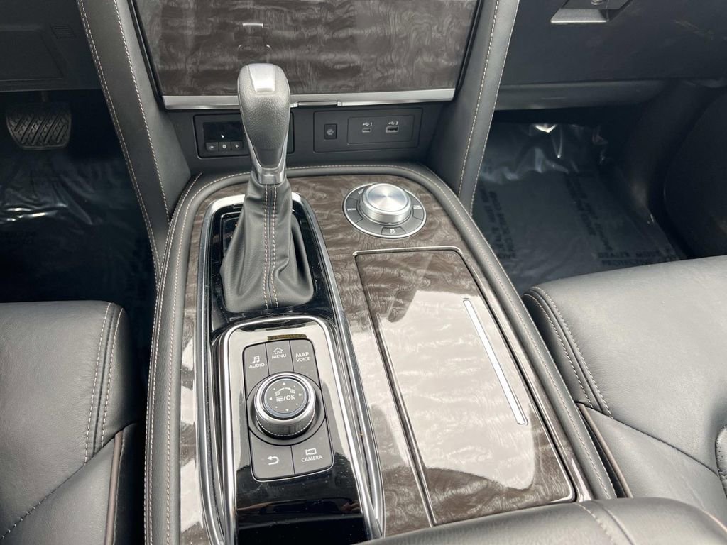 Used 2022 Nissan Armada Platinum w/ Captain's Chairs Package AWD/4WD image 37