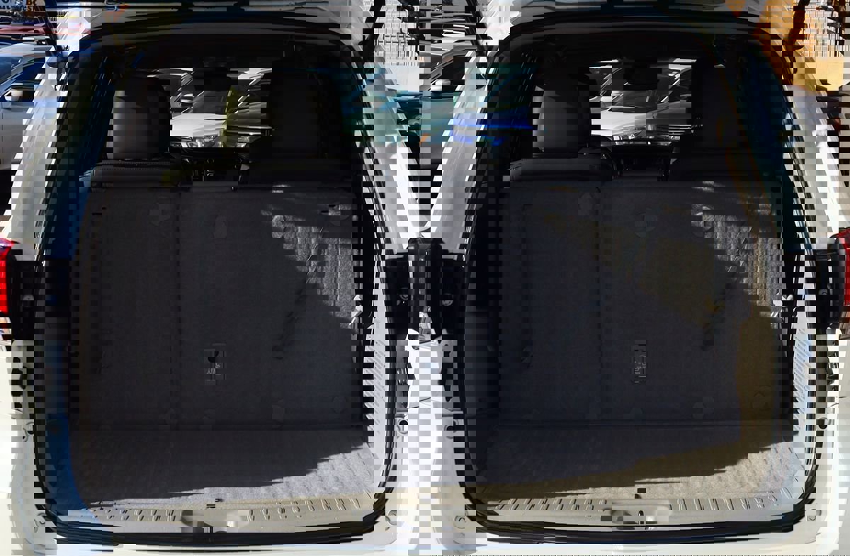 Used 2019 Toyota Highlander Limited image 23