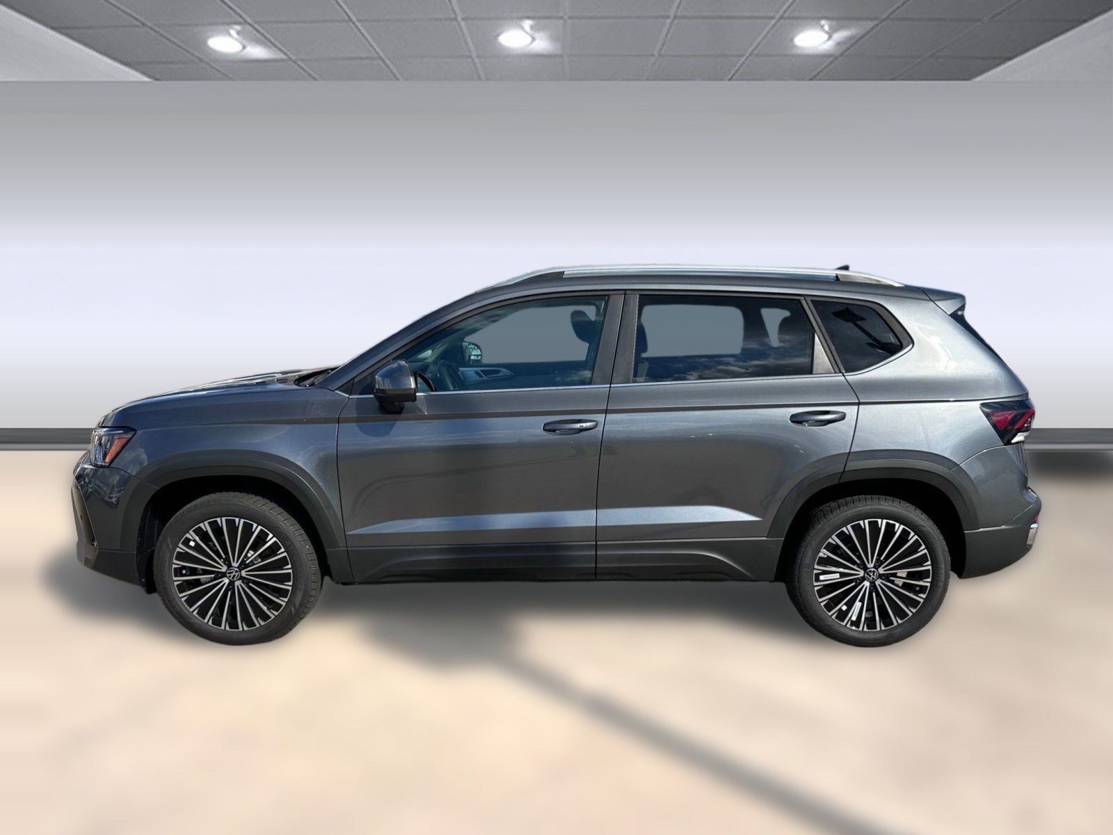 New 2026 Volkswagen Taos SE image 2