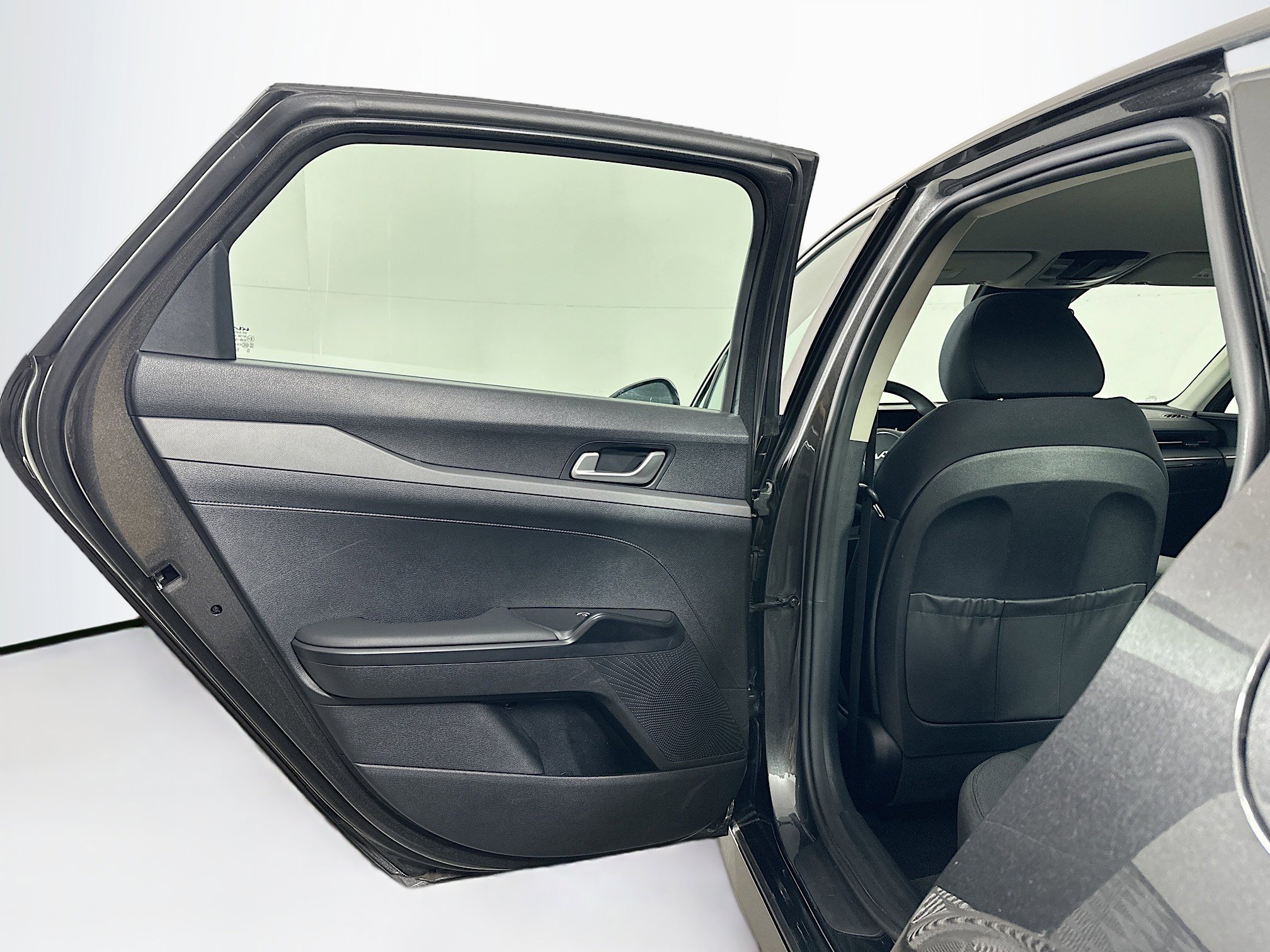 Used 2025 Kia K5 LXS image 25