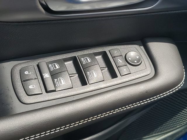 New 2027 Chrysler Pacifica Limited AWD/4WD image 17