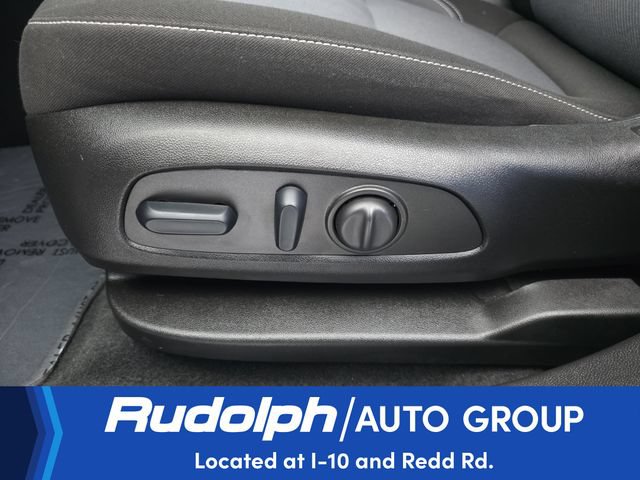 Used 2025 Chevrolet Blazer LT FWD image 10