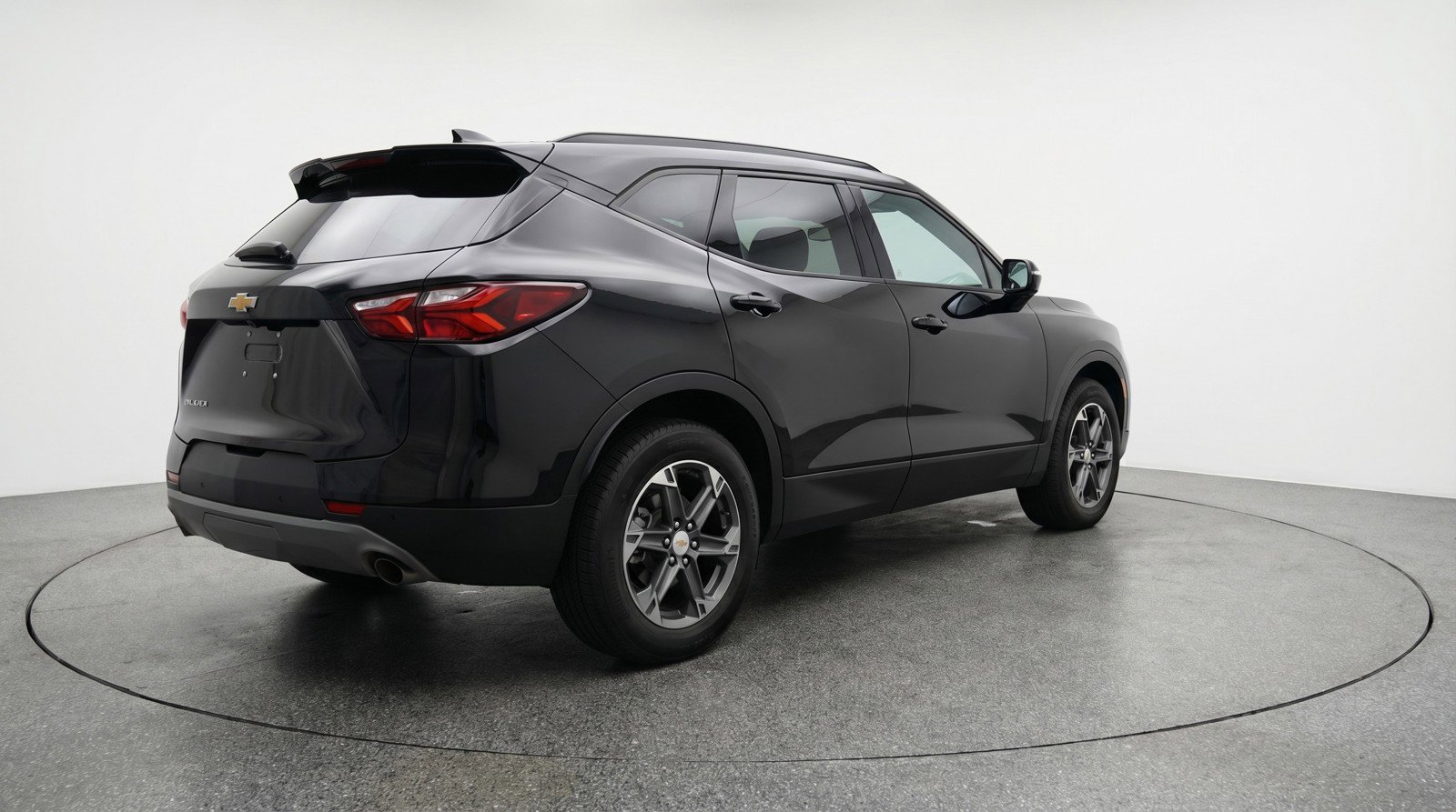 Used 2025 Chevrolet Blazer LT image 9