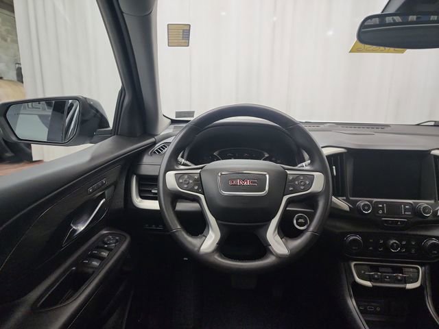 Used 2022 GMC Terrain SLT w/ Infotainment Package II image 14