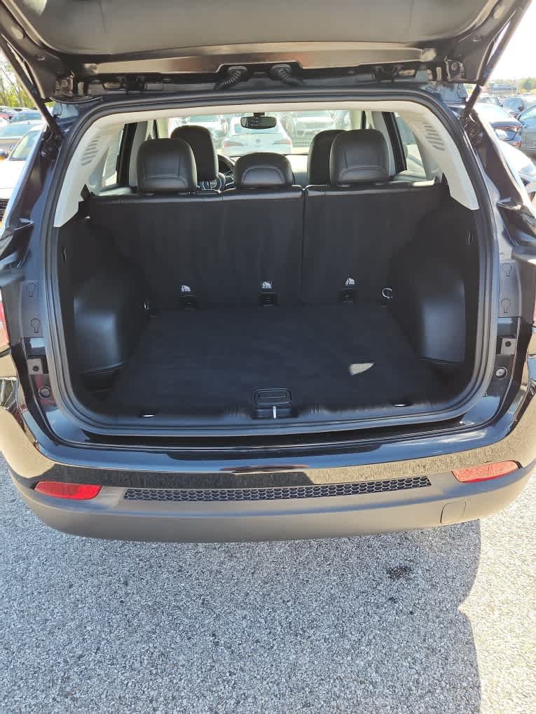 Used 2018 Jeep Compass Latitude w/ Popular Equipment Group AWD/4WD image 22