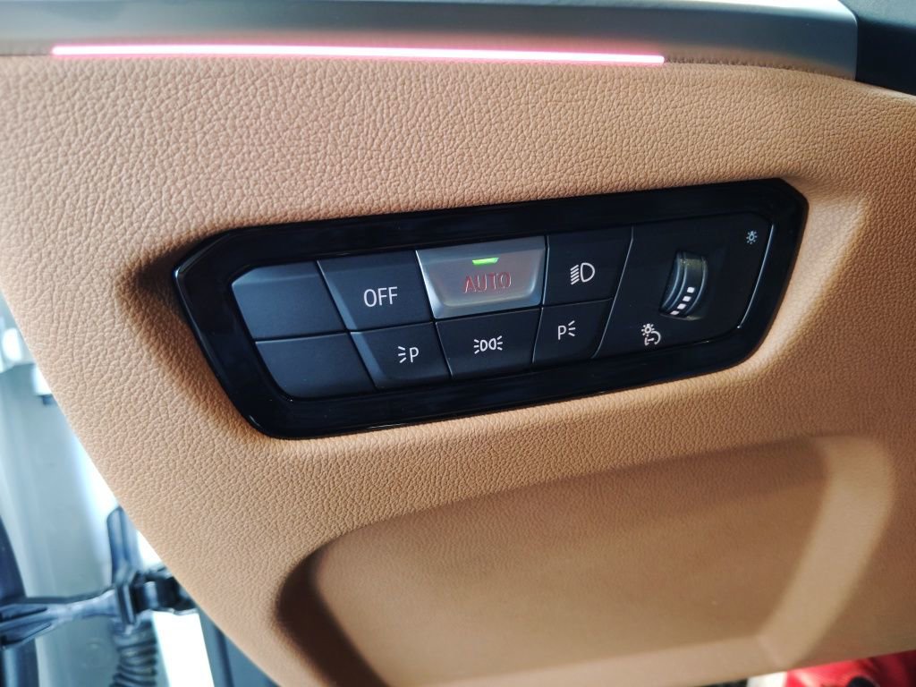 Used 2023 BMW i4 eDrive40 w/ Premium Package image 19